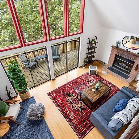 Modern Chalet Cabin W Hot Tub, Deck&Grill, & Wifi! Inwood Esterno foto