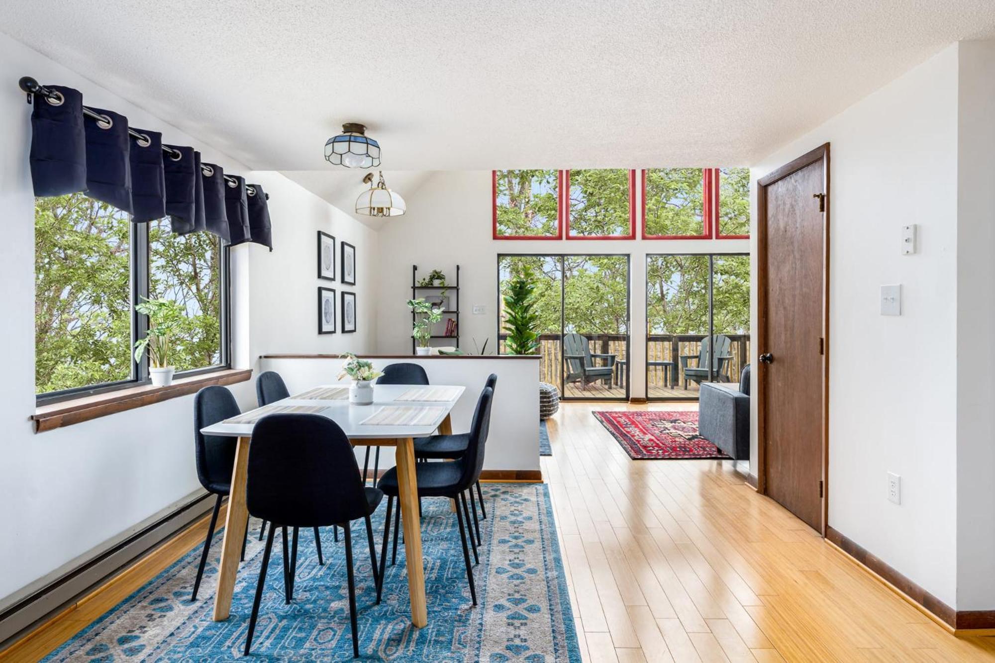 Modern Chalet Cabin W Hot Tub, Deck&Grill, & Wifi! Inwood Esterno foto