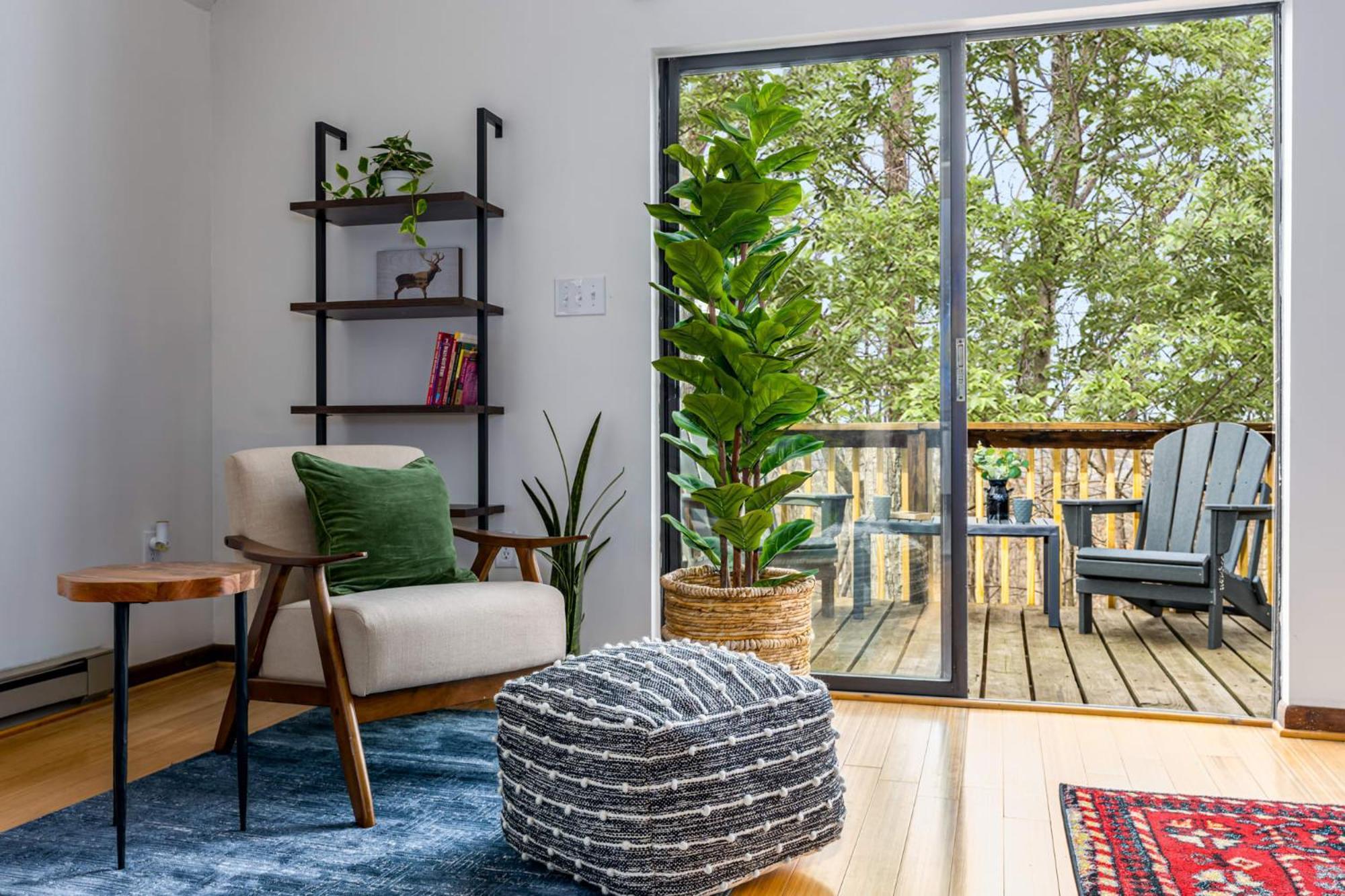 Modern Chalet Cabin W Hot Tub, Deck&Grill, & Wifi! Inwood Esterno foto