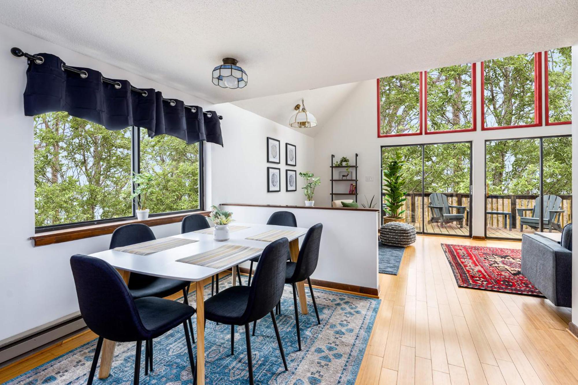 Modern Chalet Cabin W Hot Tub, Deck&Grill, & Wifi! Inwood Esterno foto
